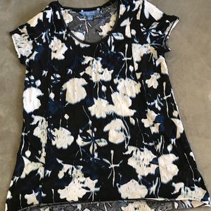 Simply Vera Weng floral shirt